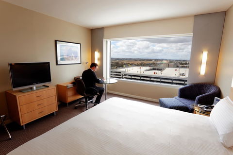 PARKROYAL Melbourne Airport - Sunshine Coast Tourism 31