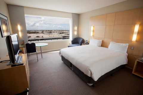 PARKROYAL Melbourne Airport - Sunshine Coast Tourism 28