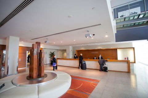 PARKROYAL Melbourne Airport - Sunshine Coast Tourism 16