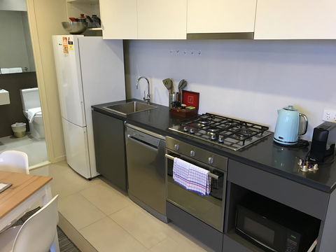 Winston Apartments - Sunshine Coast Tourism 16