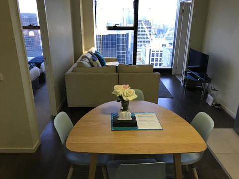Winston Apartments - Sunshine Coast Tourism 10