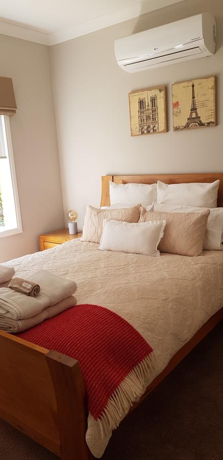 Oxford Rise Apartment - Sunshine Coast Tourism 5