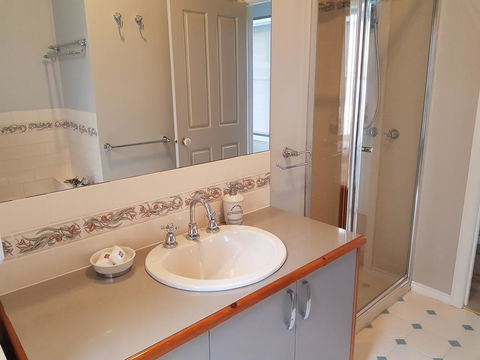 Oxford Rise Apartment - Sunshine Coast Tourism 11