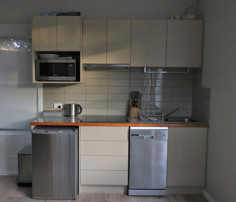 Oxford Rise Apartment - Sunshine Coast Tourism 1