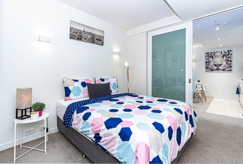 Stay Like Home - Sunshine Coast Tourism 1