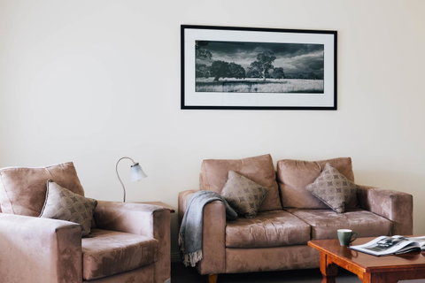 Dunkeld Studio Accommodation - Sunshine Coast Tourism 7