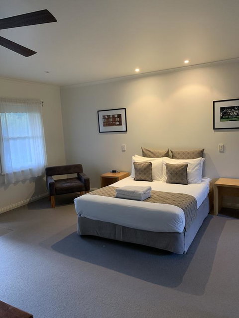 Dunkeld Studio Accommodation - Sunshine Coast Tourism 5