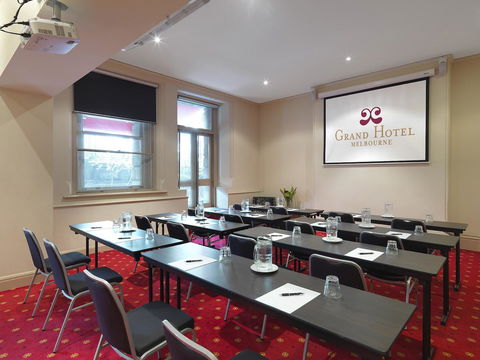 Grand Hotel Melbourne - Sunshine Coast Tourism 34