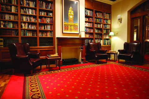 Grand Hotel Melbourne - Sunshine Coast Tourism 10