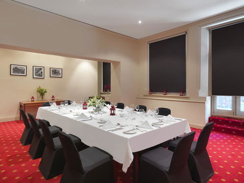 Grand Hotel Melbourne - Sunshine Coast Tourism 33