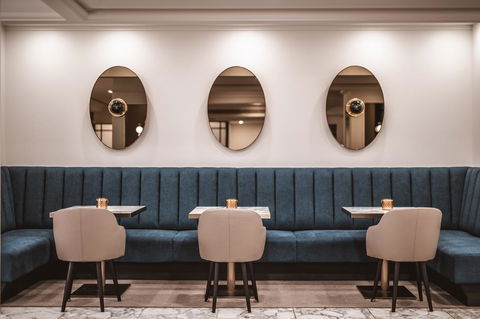 The Savoy Hotel On Little Collins Melbourne - Sunshine Coast Tourism 4