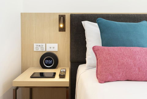 Ibis Melbourne Central - Sunshine Coast Tourism 0