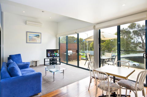 Anchorage Motel & Villas Lorne - Holiday Sunshine Coast 0