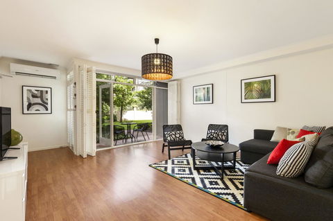 Melbourne Luxury Paradise - Sunshine Coast Tourism 2