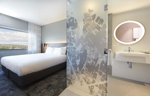 Holiday Inn Express Melbourne Southbank, An IHG Hotel - Sunshine Coast Tourism 22