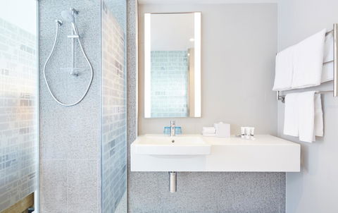 Holiday Inn Express Melbourne Southbank, An IHG Hotel - Sunshine Coast Tourism 12