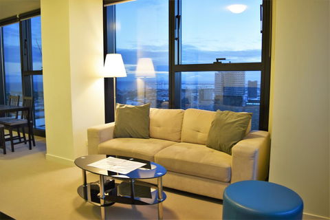 Melbourne SkyHigh Apartments - Sunshine Coast Tourism 26