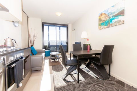 Melbourne SkyHigh Apartments - Sunshine Coast Tourism 9