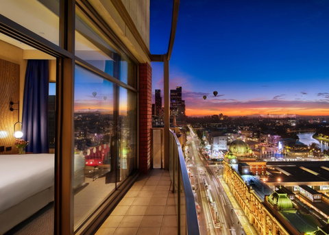 DoubleTree By Hilton Melbourne - Holiday Sunshine Coast 1