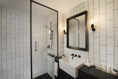 DoubleTree By Hilton Melbourne - Holiday Sunshine Coast 15