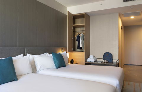 Novotel Melbourne Central - Sunshine Coast Tourism 4