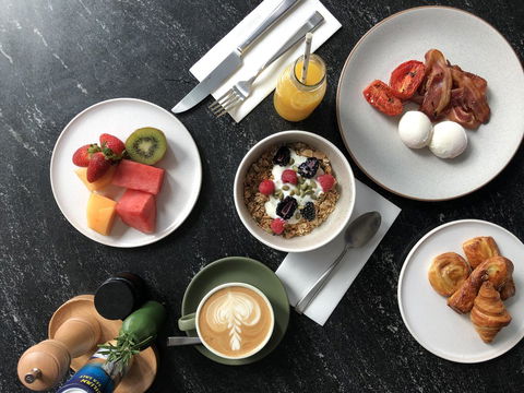 Novotel Melbourne Central - Sunshine Coast Tourism 28