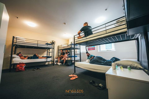 Nomads Melbourne Backpackers - Sunshine Coast Tourism 28