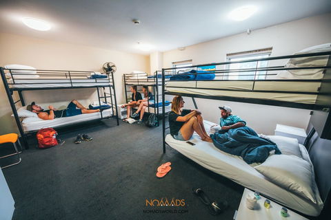 Nomads Melbourne Backpackers - Sunshine Coast Tourism 29
