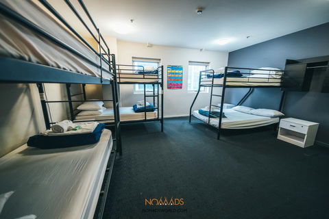 Nomads Melbourne Backpackers - Sunshine Coast Tourism 30