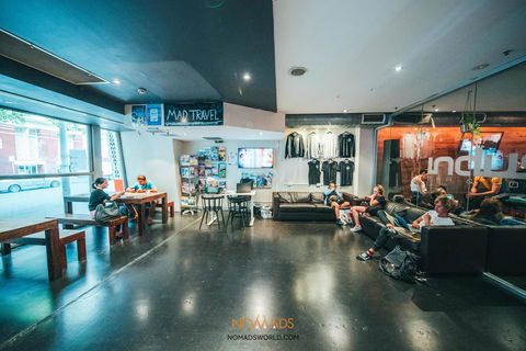 Nomads Melbourne Backpackers - Sunshine Coast Tourism 15