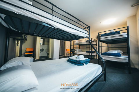 Nomads Melbourne Backpackers - Sunshine Coast Tourism 24