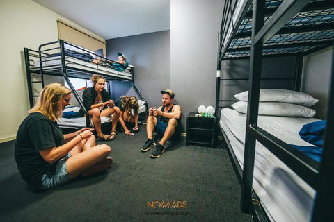 Nomads Melbourne Backpackers - Sunshine Coast Tourism 32