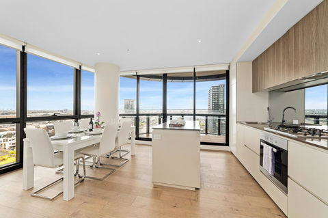 Best Views On Collins - Holiday Sunshine Coast 27