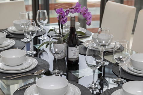 Best Views On Collins - Holiday Sunshine Coast 6