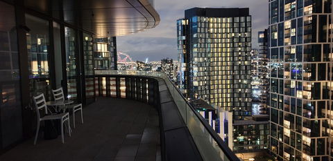 Best Views On Collins - Holiday Sunshine Coast 24