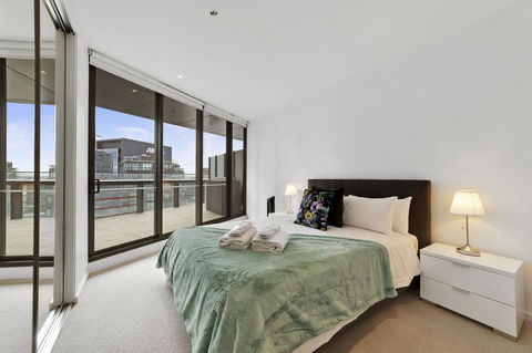 Best Views On Collins - Holiday Sunshine Coast 11