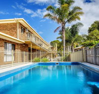 Allambi Holiday Apartments - Holiday Sunshine Coast