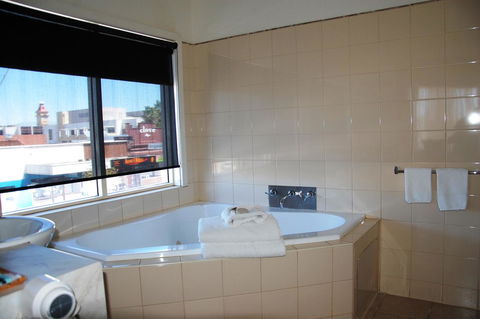 Mercure Hotel Mildura - Sunshine Coast Tourism 22