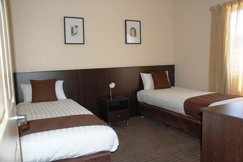 Mercure Hotel Mildura - Sunshine Coast Tourism 2