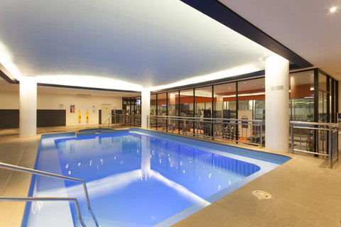 Mercure Melbourne Albert Park - Holiday Sunshine Coast 14