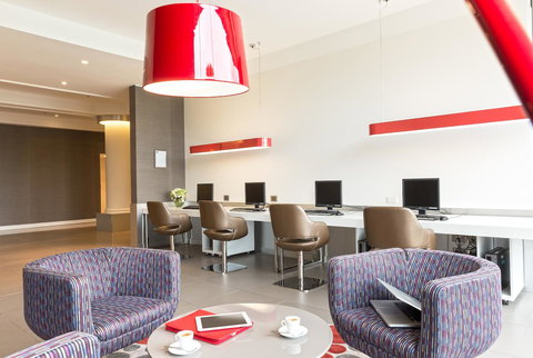 Mercure Melbourne Albert Park - Holiday Sunshine Coast 6