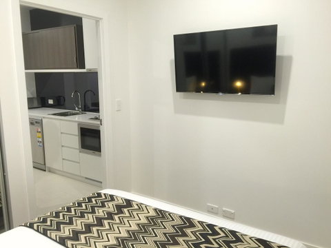 Whitehorse Apartments Hotel - Sunshine Coast Tourism 25