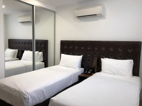 Whitehorse Apartments Hotel - Sunshine Coast Tourism 4