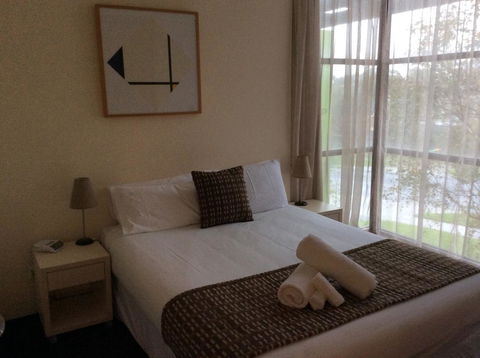 Phillip Island Apartments - Sunshine Coast Tourism 24