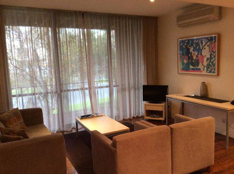 Phillip Island Apartments - Sunshine Coast Tourism 25