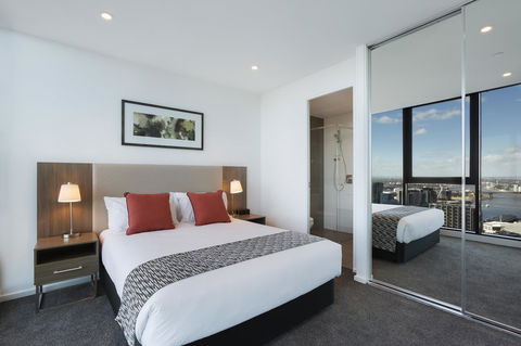 City Tempo - Lonsdale St - Sunshine Coast Tourism 4