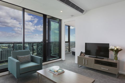 City Tempo - Lonsdale St - Sunshine Coast Tourism 2