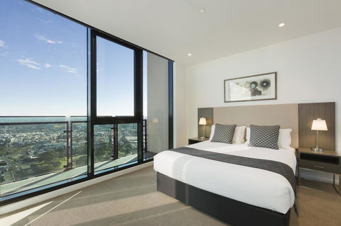 City Tempo - Lonsdale St - Sunshine Coast Tourism 8