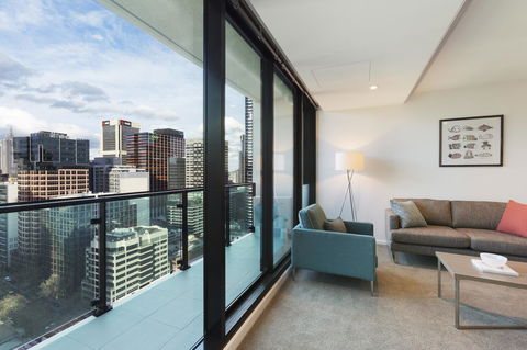 City Tempo - Lonsdale St - Sunshine Coast Tourism 14