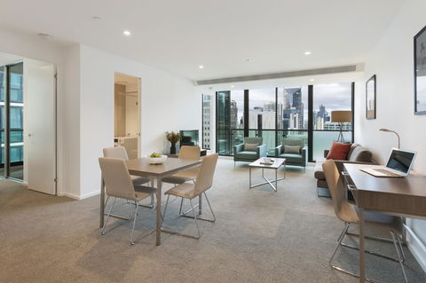 City Tempo - Lonsdale St - Sunshine Coast Tourism 11